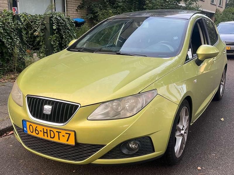 Geel Gebruikt 2008 Seat Ibiza Sport MPV | € 2.700 (Duur) - Afbeelding 1/4
