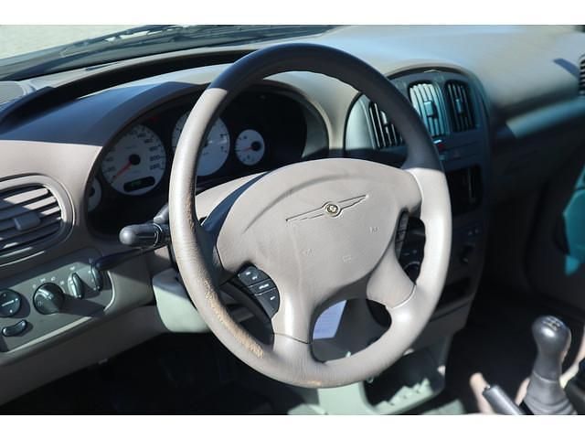 Occasion Chrysler Voyager 147 PK (108 kW) 2002 Rood MPV