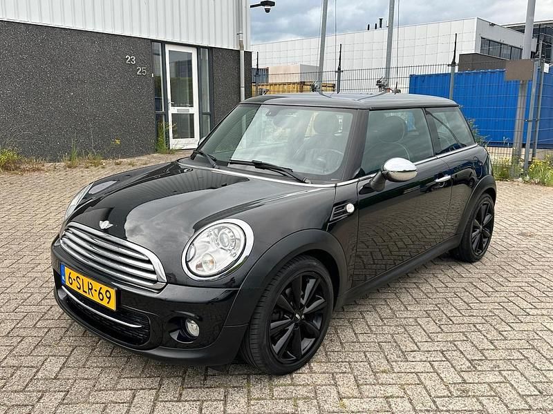 Zwart Gebruikt 2013 Mini Cooper Hatchback | € 5.499 - Afbeelding 1/4