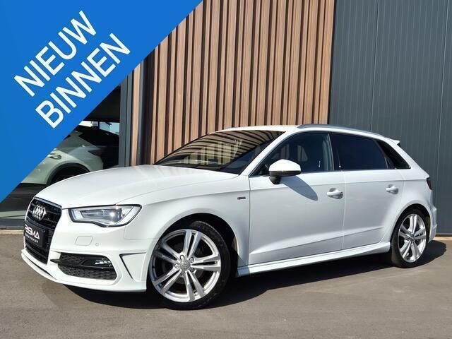 Wit Gebruikt 2013 Audi A3 Sportback Ambition Hatchback | € 11.999 (Iets duurder) - Afbeelding 1/4