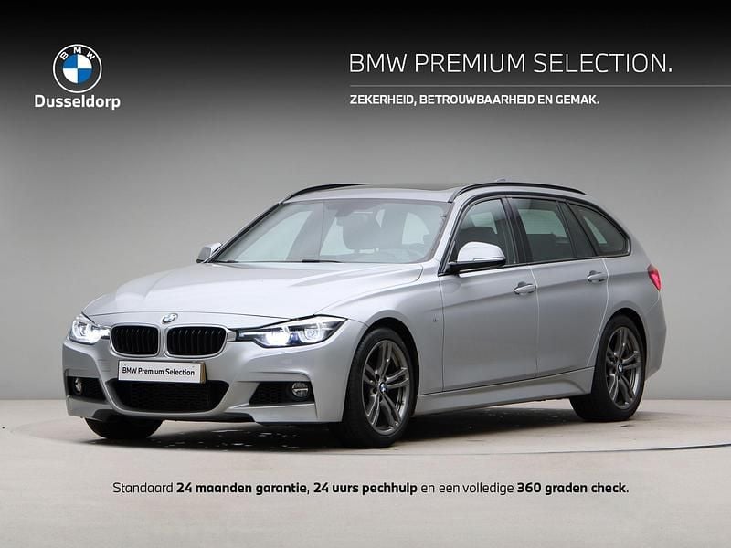 Grijs Gebruikt 2019 BMW 318 Executive Stationwagen | € 24.950 (Eerlijke prijs) - Afbeelding 1/4