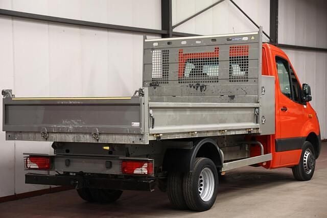 Occasion Mercedes Sprinter 143 PK (105 kW) 2020 Rood Van