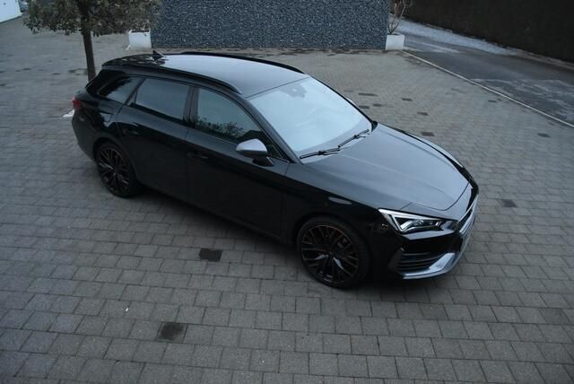 Zwart Gebruikt 2021 Cupra Leon Stationwagen | € 26.990 (Eerlijke prijs) - Afbeelding 1/4
