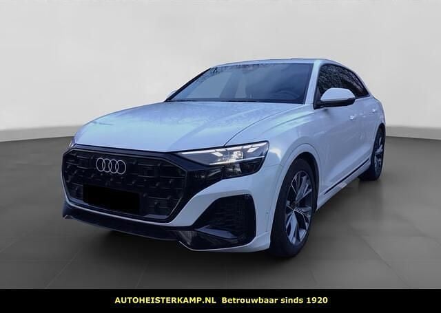 Wit (metallic) Occasion 2025 Audi Q8 Proline SUV | € 83.950 (Super prijs) - Afbeelding 1/4