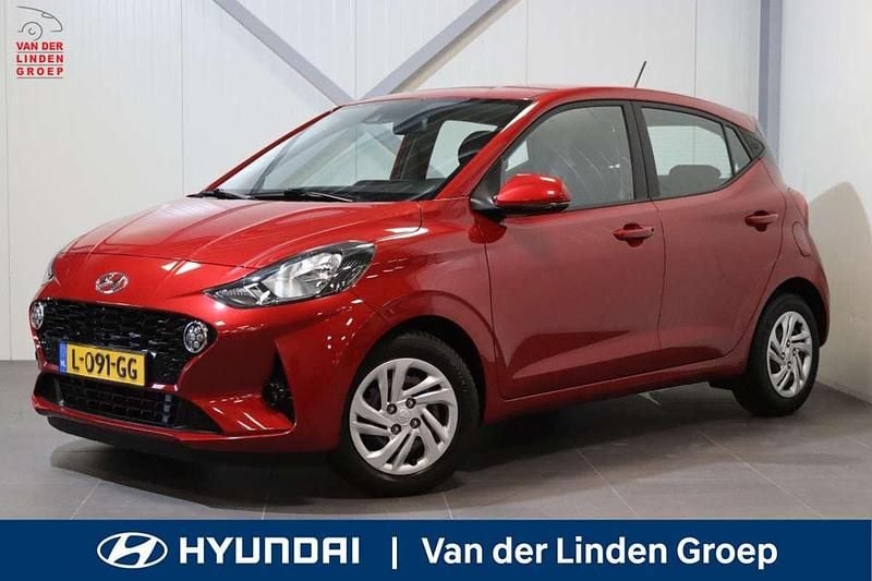 Rood Occasion 2021 Hyundai i10 Comfort Hatchback | € 10.495 (Eerlijke prijs) - Afbeelding 1/4