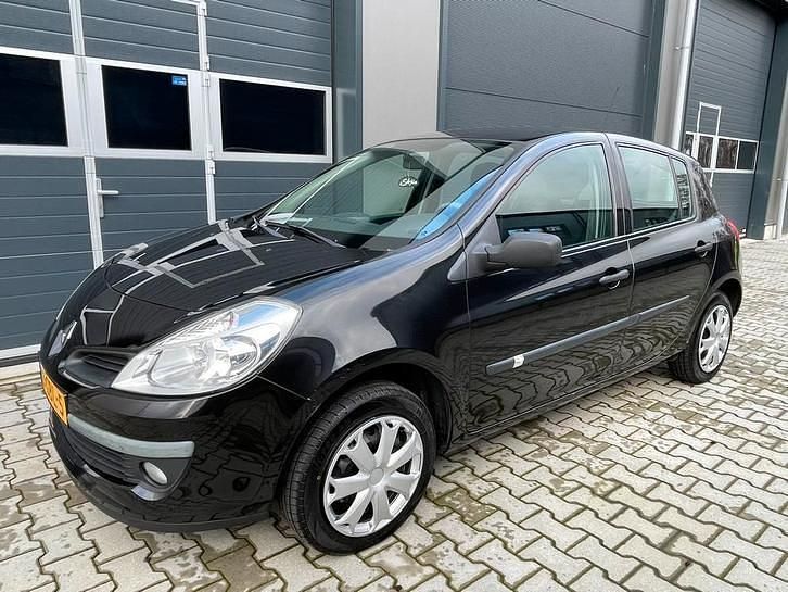 Occasion Renault Clio R.S. 74 PK (54 kW) 2008 Hatchback