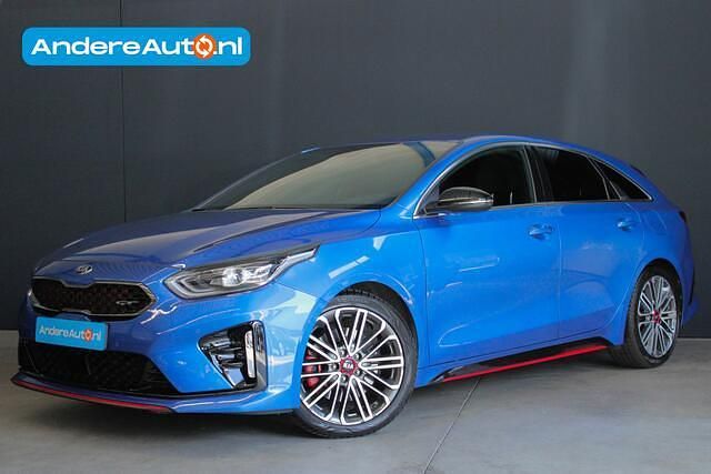 Blauw, metallic lak Gebruikt 2020 Kia ProCeed Hatchback | € 23.995 (Goede deal) - Afbeelding 1/4