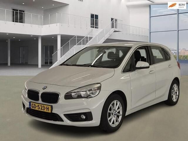Wit Gebruikt 2015 BMW 218 Stationwagen | € 6.801 (Super prijs) - Afbeelding 1/4