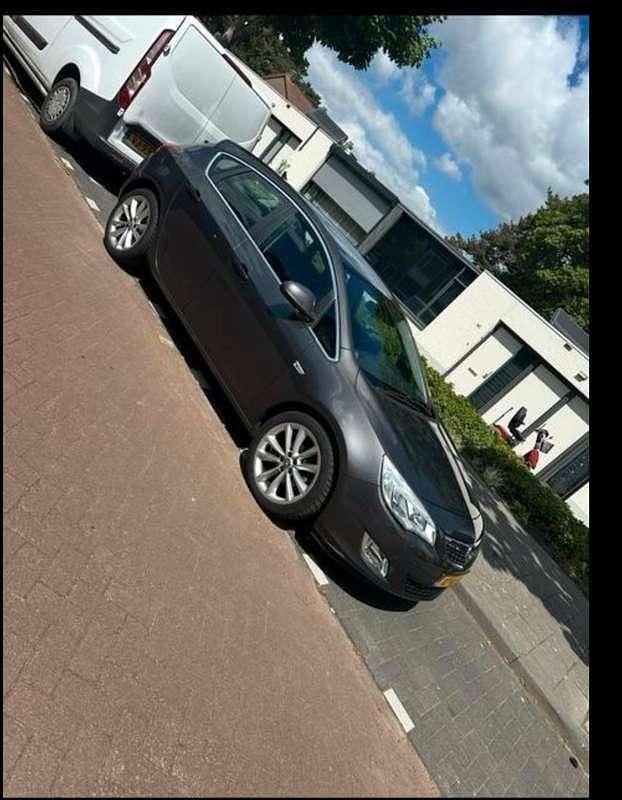 Grijs Gebruikt 2010 Opel Astra Cosmo Hatchback | € 3.800 (Goede deal) - Afbeelding 1/4