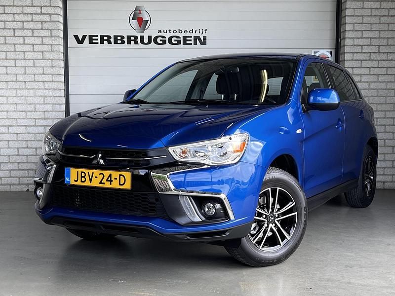 Blauw Gebruikt 2018 Mitsubishi ASX Edition SUV | € 17.595 (Iets duurder) - Afbeelding 1/4