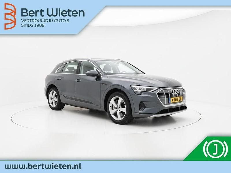 Grijs Occasion 2020 Audi e-tron SUV | € 31.235 (Goede deal) - Afbeelding 1/3