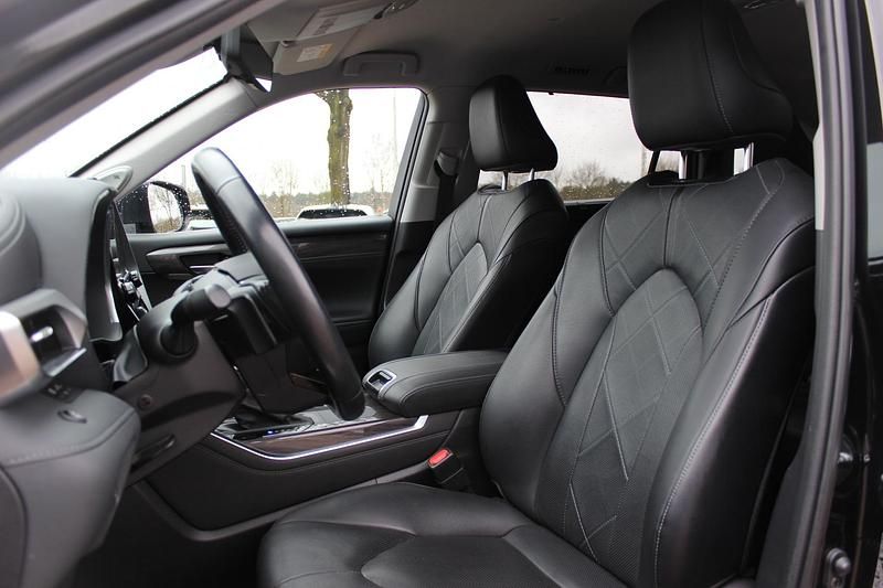 Occasion Toyota Highlander Premium 237 PK (174 kW) 2021 Zwart SUV