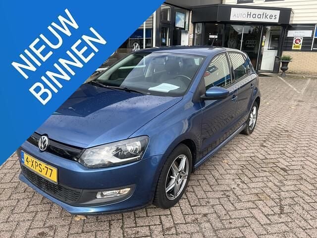 Blauw Gebruikt 2014 VW Polo Hatchback | € 4.750 (Duur) - Afbeelding 1/4