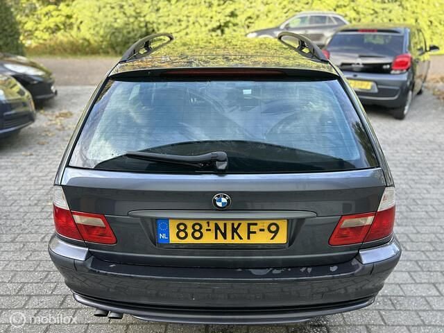 Occasion BMW 325 192 PK (141 kW) 2001 Grijs Stationwagen