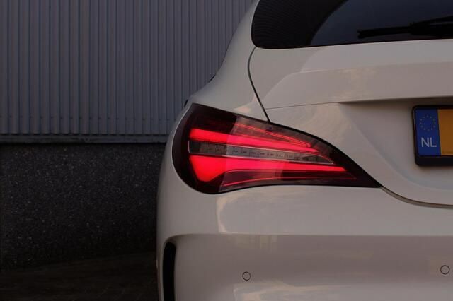Occasion Mercedes CLA180 AMG line 122 PK (89 kW) 2016 Wit Sedan