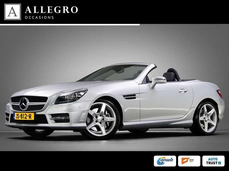 Grijs (metallic) Occasion 2014 Mercedes SLK200 AMG line Cabriolet | € 28.945 (Duur) - Afbeelding 1/4