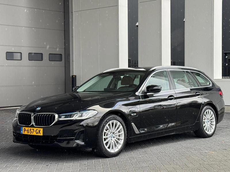 Occasion BMW 520 2022 Zwart (metallic) Stationwagen