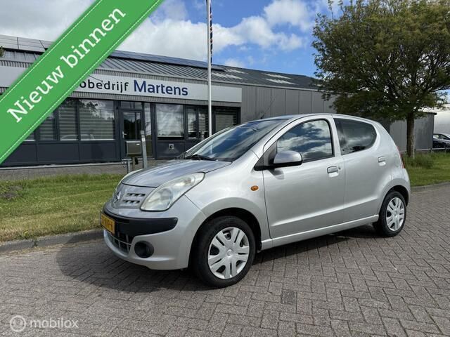 Grijs Gebruikt 2010 Nissan Pixo Hatchback | € 2.999 (Eerlijke prijs) - Afbeelding 1/4
