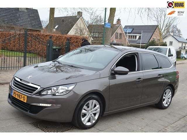 Grijs (metallic) Occasion 2015 Peugeot 308 SW Active Stationwagen | € 5.950 (Super prijs) - Afbeelding 1/4