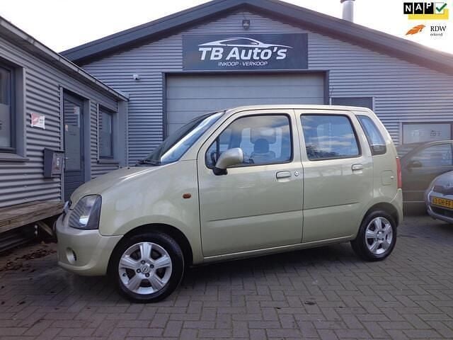 Geel Gebruikt 2004 Opel Agila Hatchback | € 850 (Eerlijke prijs) - Afbeelding 1/4