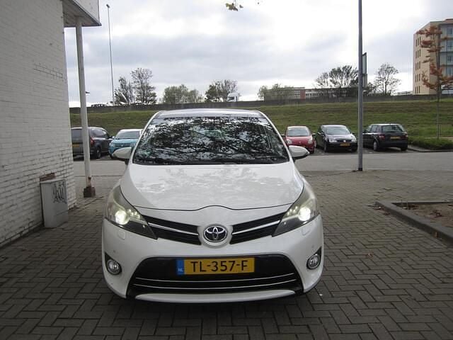 Wit Gebruikt 2013 Toyota Verso Business Edition MPV | € 9.250 (Goede deal) - Afbeelding 1/4