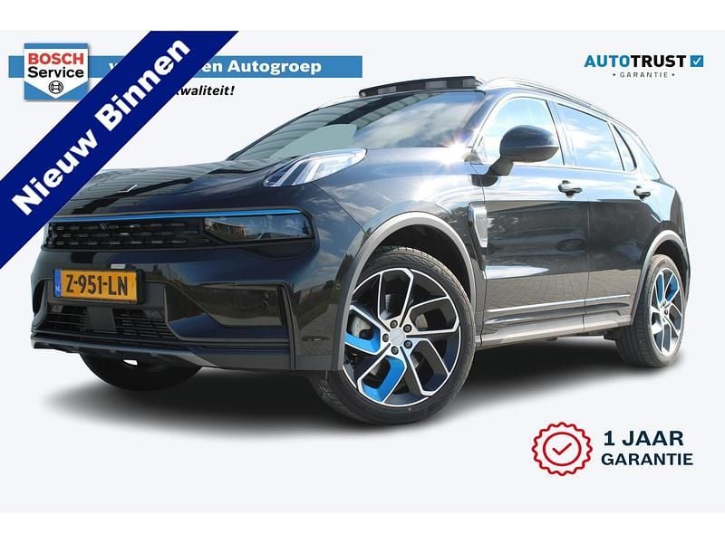 Zwart Gebruikt 2024 Lynk & Co 01 SUV | € 31.950 (Iets duurder) - Afbeelding 1/4