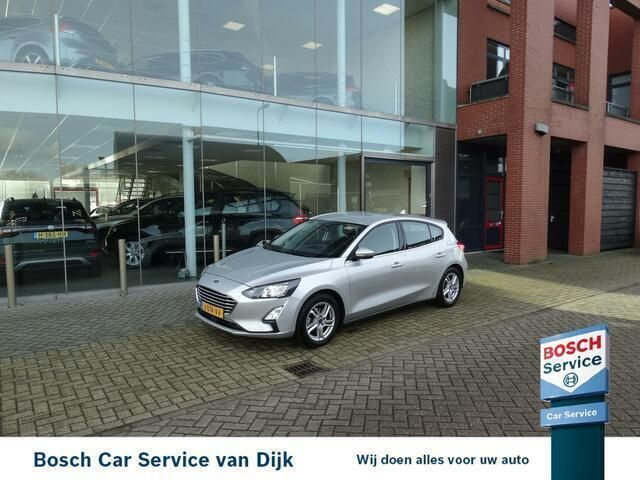 Grijs Gebruikt 2020 Ford Focus Business Edition Hatchback | € 14.499 (Goede deal) - Afbeelding 1/4