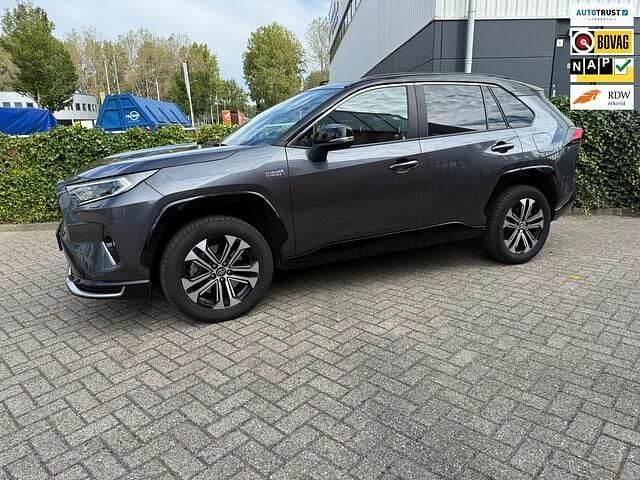 Grijs Gebruikt 2021 Toyota RAV4 Plus SUV | € 36.500 (Goede deal) - Afbeelding 1/4