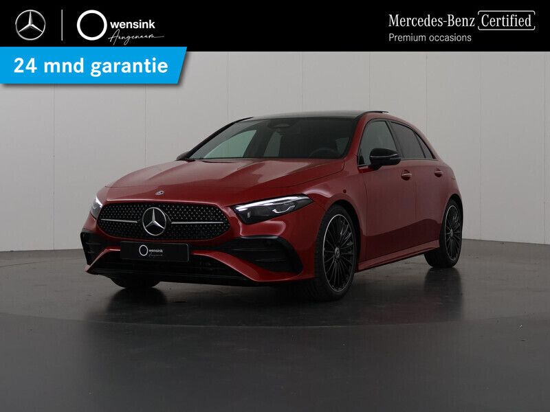 Rood, metallic lak Nieuw 2025 Mercedes A180 Business Hatchback | € 44.850 (Iets duurder) - Afbeelding 1/4