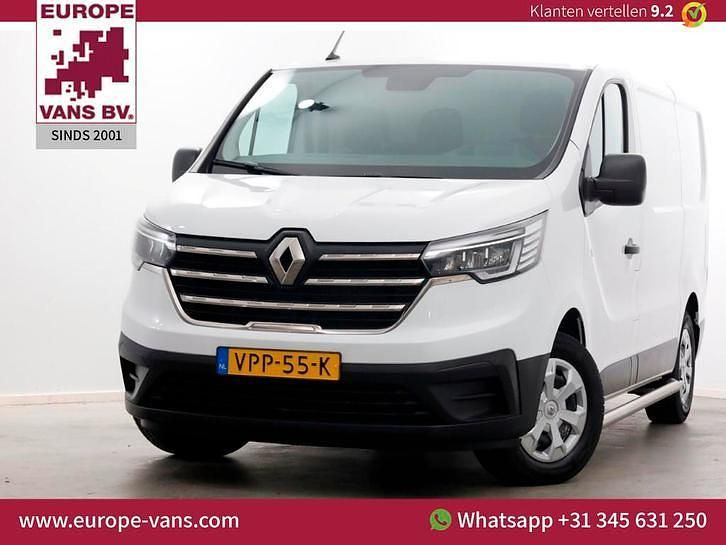 Wit Occasion 2022 Renault Trafic Komfort MPV | € 15.950 (Super prijs) - Afbeelding 1/4