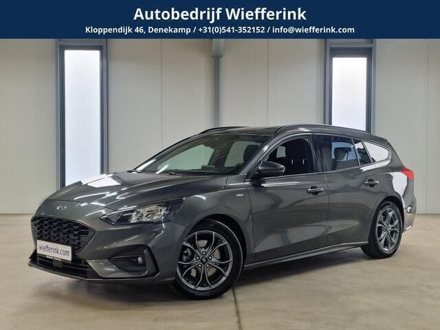 Grijs Gebruikt 2020 Ford Focus ST-Line Stationwagen | € 17.950 (Goede deal) - Afbeelding 1/4