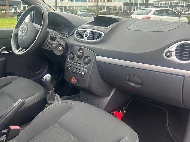 Occasion Renault Clio GrandTour 2009 Bruin (metallic) Stationwagen