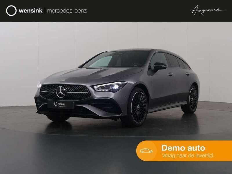 Grijs, metallic lak Gebruikt 2025 Mercedes CLA250e Shooting Brake AMG line Stationwagen | € 47.450 (Iets duurder) - Afbeelding 1/4