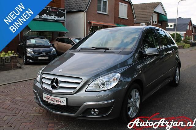 Grijs Gebruikt 2008 Mercedes B170 MPV | € 8.850 (Duur) - Afbeelding 1/4