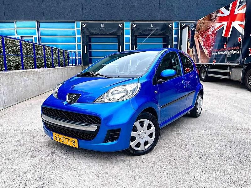 Blauw Gebruikt 2011 Peugeot 107 Hatchback | € 4.350 (Eerlijke prijs) - Afbeelding 1/4