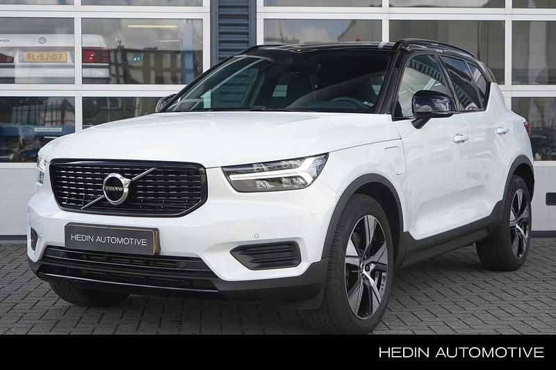 Wit Gebruikt 2021 Volvo XC40 R-Design SUV | € 38.995 (Duur) - Afbeelding 1/4