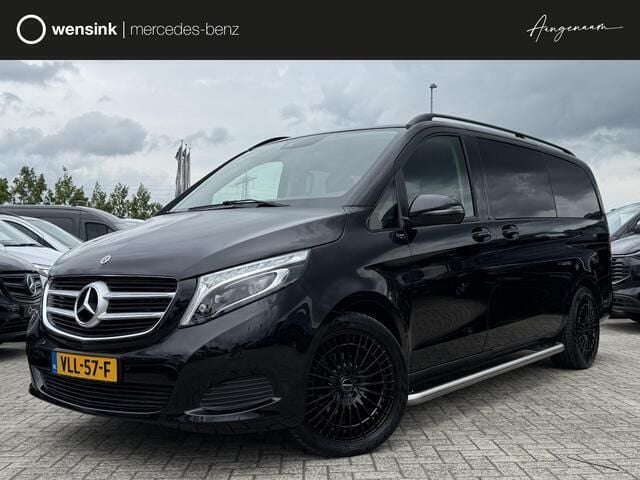 Zwart Gebruikt 2019 Mercedes V220 Edition MPV | € 38.950 (Super prijs) - Afbeelding 1/4