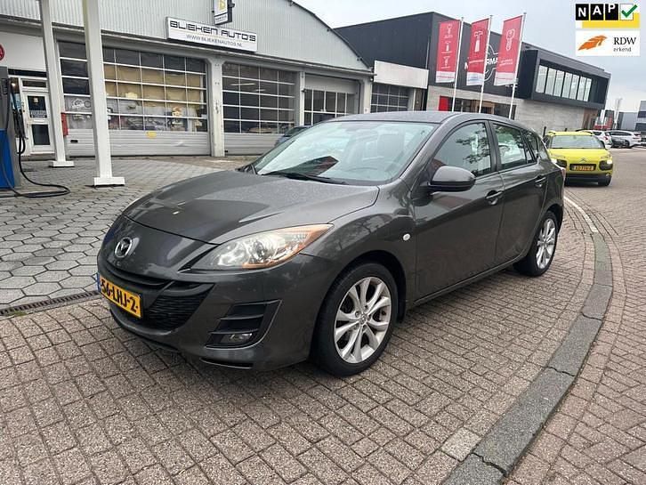Grijs Occasion 2010 Mazda 3 Hatchback | € 2.450 (Duur) - Afbeelding 1/4