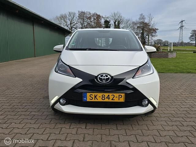 Occasion Toyota Aygo 69 PK (50 kW) 2018 Wit Hatchback