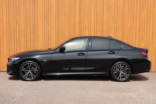 Occasion BMW 330 M Sport 291 PK (214 kW) 2023 Zwart Sedan