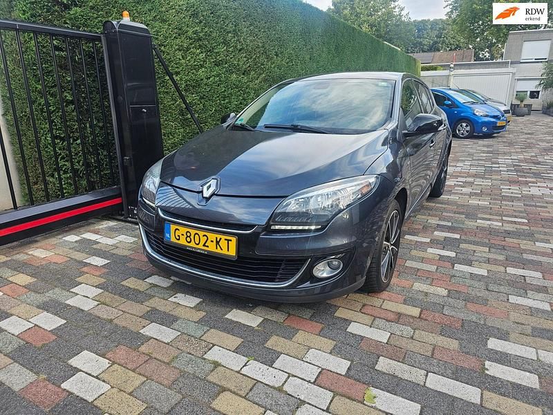 Zwart Gebruikt 2013 Renault Mégane GT Line GT-Line Hatchback | € 5.750 (Eerlijke prijs) - Afbeelding 1/4