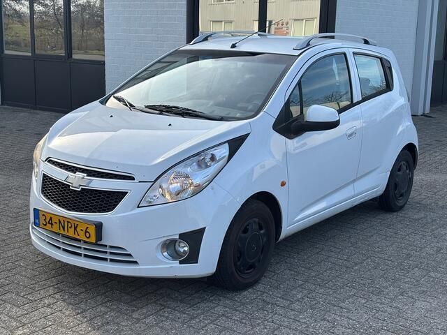 Wit Gebruikt 2010 Chevrolet Spark LS Hatchback | € 2.599 (Eerlijke prijs) - Afbeelding 1/4