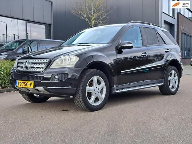 Occasion Mercedes 320 224 PK (164 kW) 2007 Zwart Van