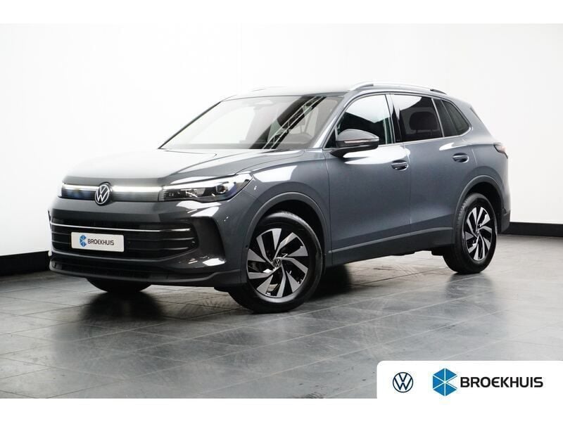 , metallic lak Gebruikt 2024 VW Tiguan Life SUV | € 44.900 (Super prijs) - Afbeelding 1/4