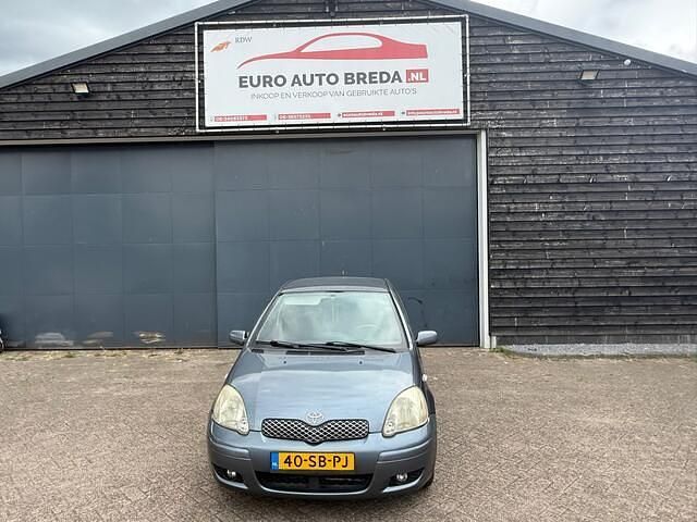 Blauw Gebruikt 2005 Toyota Yaris Hatchback | € 1.750 (Eerlijke prijs) - Afbeelding 1/4