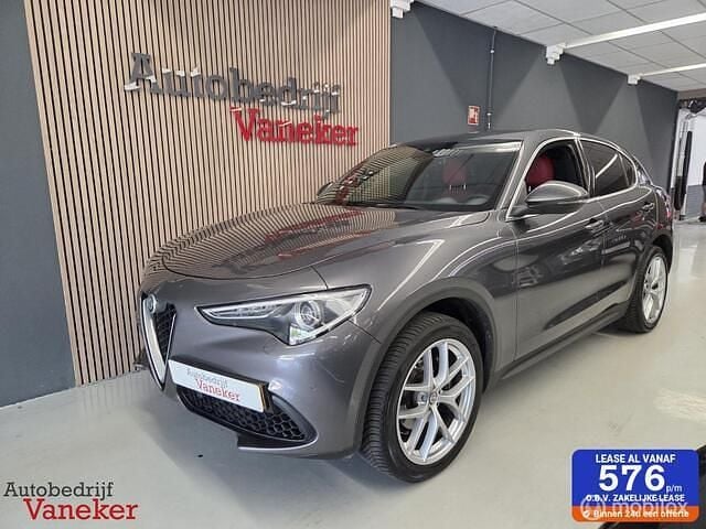 Grijs Gebruikt 2019 Alfa Romeo Stelvio Veloce SUV | € 35.950 (Eerlijke prijs) - Afbeelding 1/4