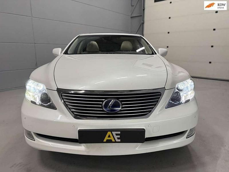 Wit Occasion 2008 Lexus LS600 President Line Sedan | € 18.250 - Afbeelding 1/4