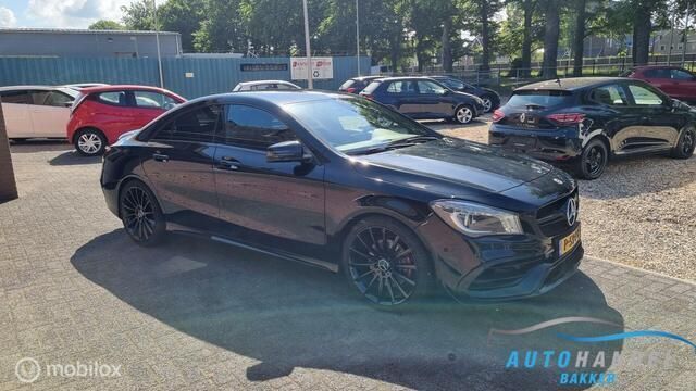 Occasion Mercedes CLA250 Ambition 211 PK (155 kW) 2015 Zwart Sedan