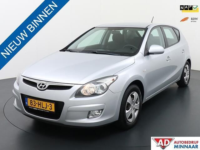 Grijs Gebruikt 2009 Hyundai i30 Dynamiq Hatchback | € 4.999 (Eerlijke prijs) - Afbeelding 1/4