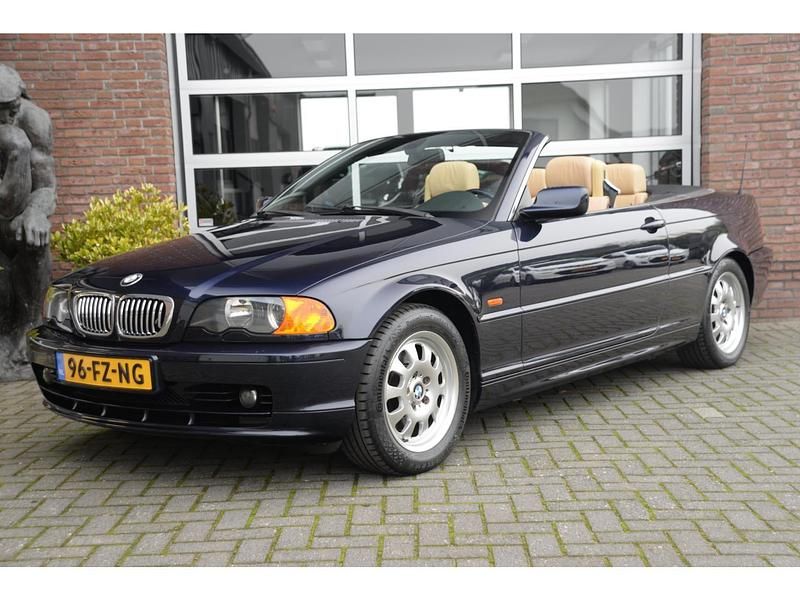 Blauw Gebruikt 2000 BMW 323 Cabriolet Executive Cabriolet | € 8.950 - Afbeelding 1/4